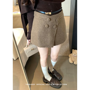 多扣搭片靴裤圈圈呢a字半身裙2026春季辣妹显瘦秋冬灰色短裙裤子