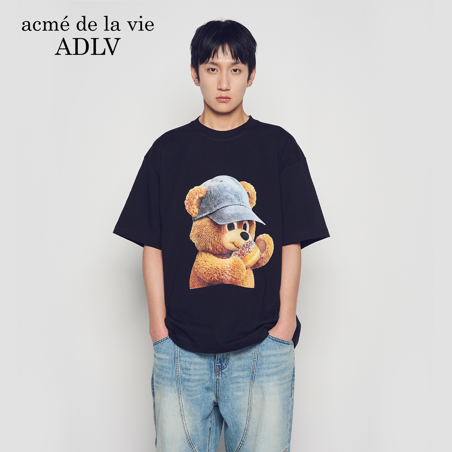 ADLV2026年新款AC熊娃娃脸帽子男孩印花短袖卡通风棉质T恤上衣潮