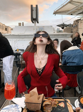 纯欲性感红色新年v领针织衫女春秋冬修身打底衫内搭长袖辣妹上衣