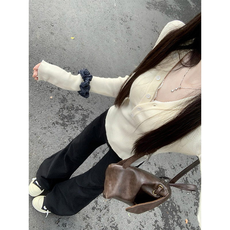 纯欲甜辣妹v领长袖针织衫女秋冬