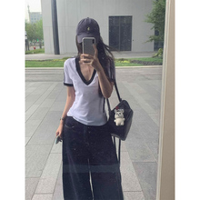 美式辣妹V领收腰短袖t恤女夏季2024新款撞色条纹修身显瘦运动上衣