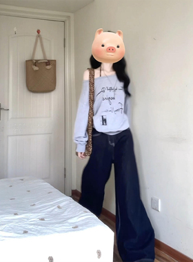 灰色一字肩斜肩卫衣女春秋款宽松露肩长袖标语印花小众设计感上衣