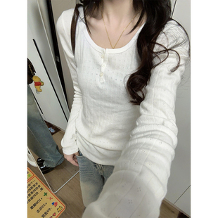 bm风三粒纽扣正肩长袖t恤女2026早春季新款修身内搭打底chic上衣