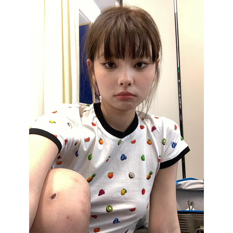 水果印花短袖正肩白色t恤女夏季