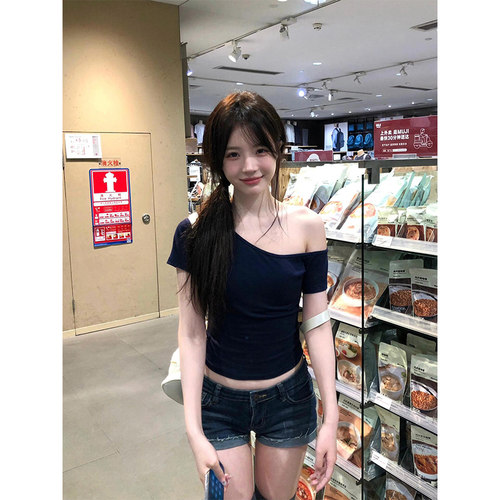 纯欲性感辣妹一字肩短袖t恤女夏