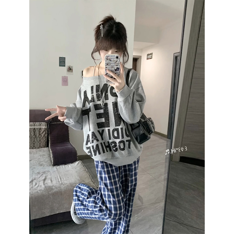 美式露肩灰色字母印花无帽卫衣女