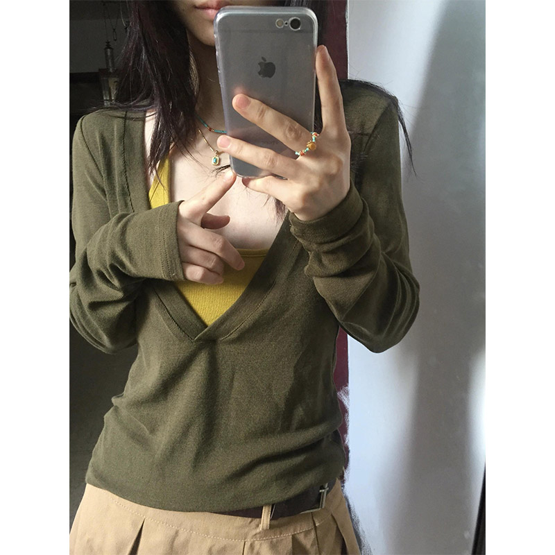 韩系穿搭v领长袖打底衫女早秋