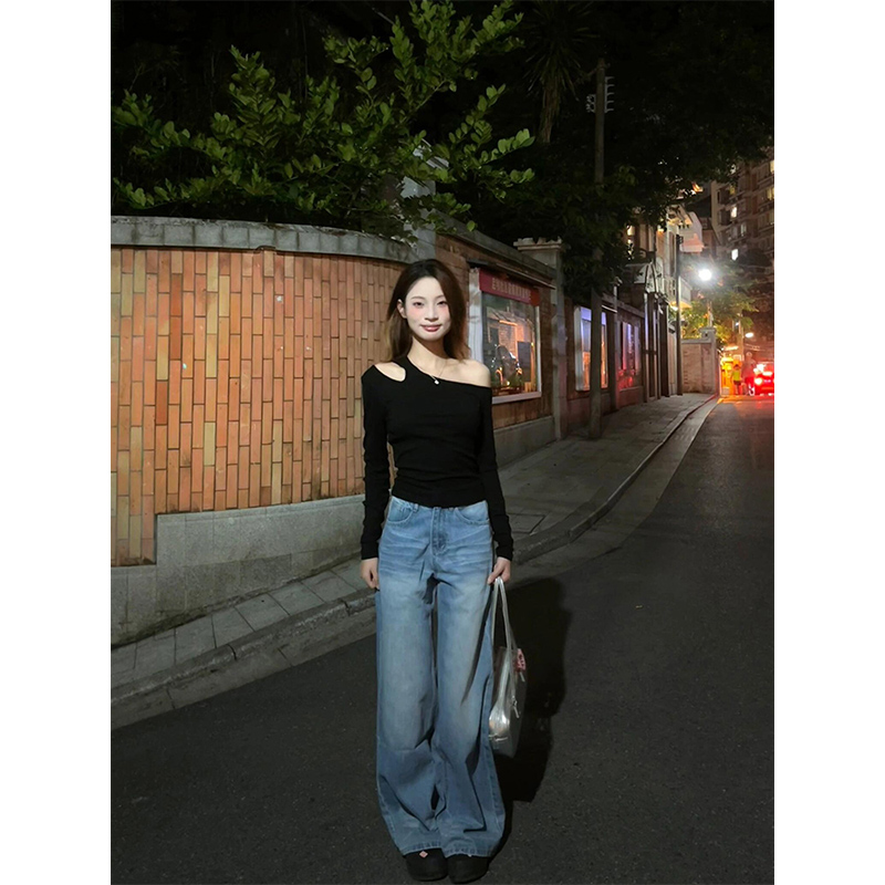 黑色斜露肩辣妹长袖T恤女秋季2024新款气质修身设计感打底衫上衣