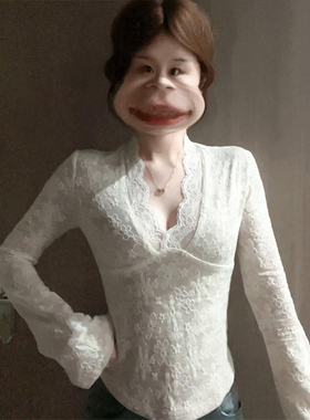 纯欲甜辣白色v领蕾丝长袖t恤女秋冬性感气质收腰修身内搭打底上衣