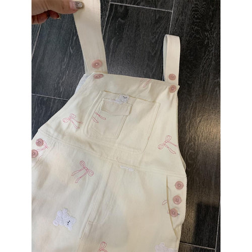 可爱小熊刺绣牛仔背带裤女春秋