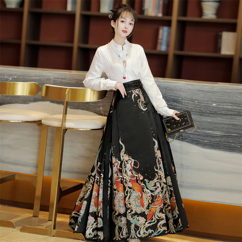 织金仿妆花明制马面裙套装汉服女