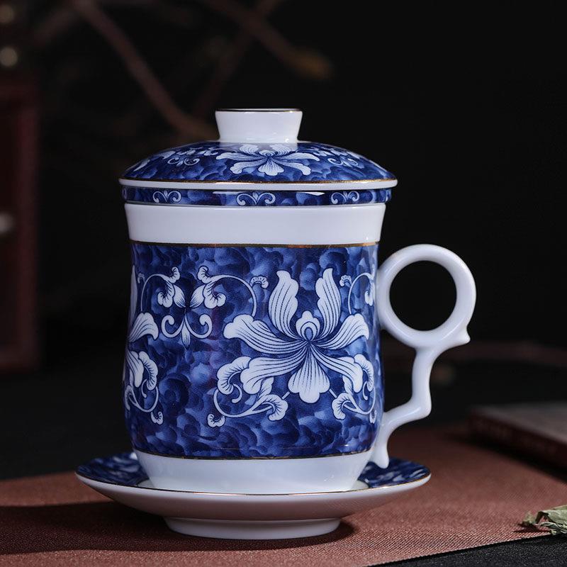 景德镇茶杯陶瓷过滤杯带盖家用办公室杯子水杯青花瓷会议杯茶具图片