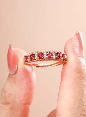 天然鸽血红石榴石戒指女镀玫瑰金排钻镶嵌3m轻奢排开口可调节戒指