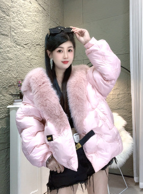 比卡陌秋冬新品羽绒服女短款刺绣显瘦保暖外套貉子毛领P0448
