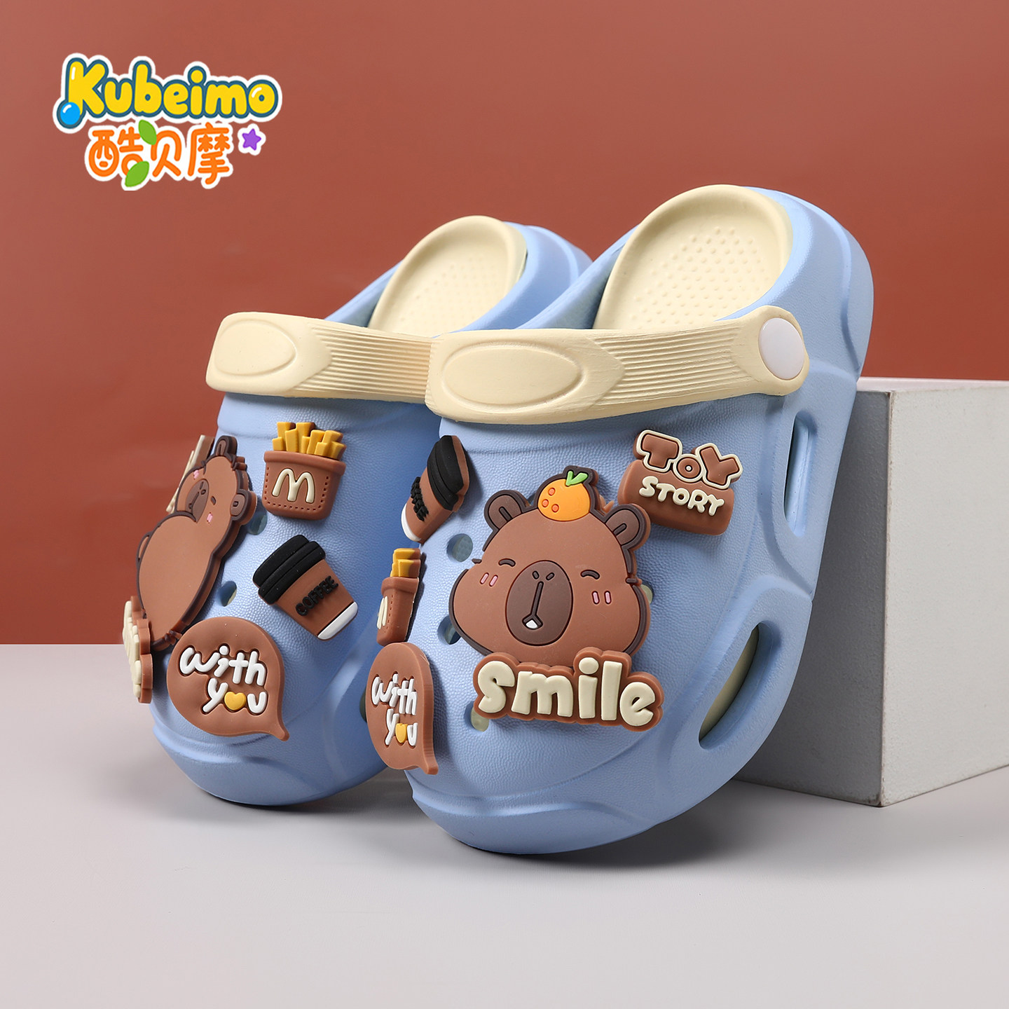 卡皮巴拉儿童洞洞鞋男童拖鞋2026新款软底防滑宝宝女童沙滩外穿