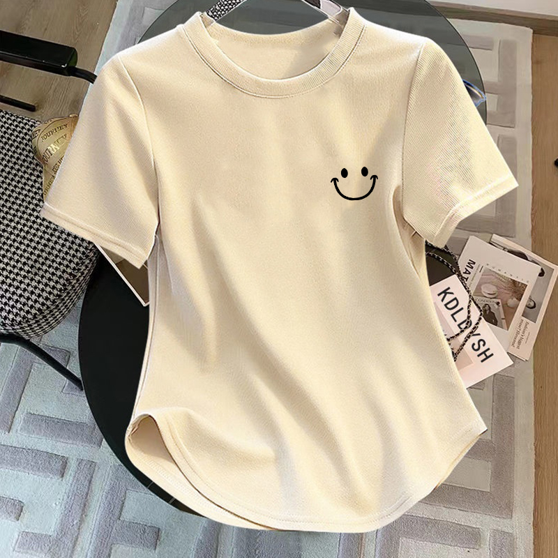 圆弧下摆纯欲设计感显瘦百搭上衣