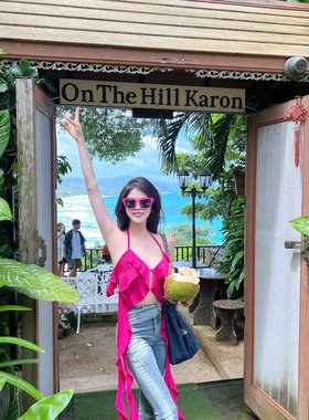泰国旅游拍照海边度假穿搭女设计感辣妹性感露脐短款挂脖吊带背心