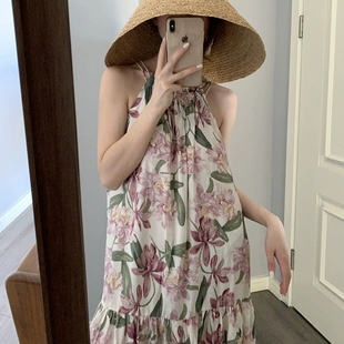 旅游度假沙滩裙女超仙波西米亚挂脖长款 2022夏季 新款 碎花连衣裙子