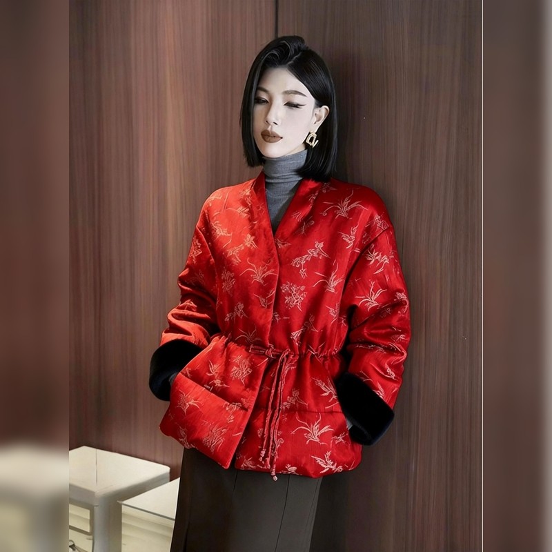 洋气氛围感新中式红色提花盘扣收腰羽绒服女冬季新款精致国风外套,女装/女士精品,羽绒服,淘宝优惠券,粉丝福利购,淘宝优惠卷