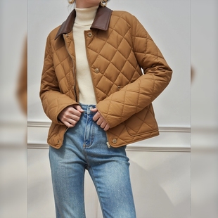 复古风黄色拼接翻领菱格外套女2025流行新款时髦短款薄款90羽绒服