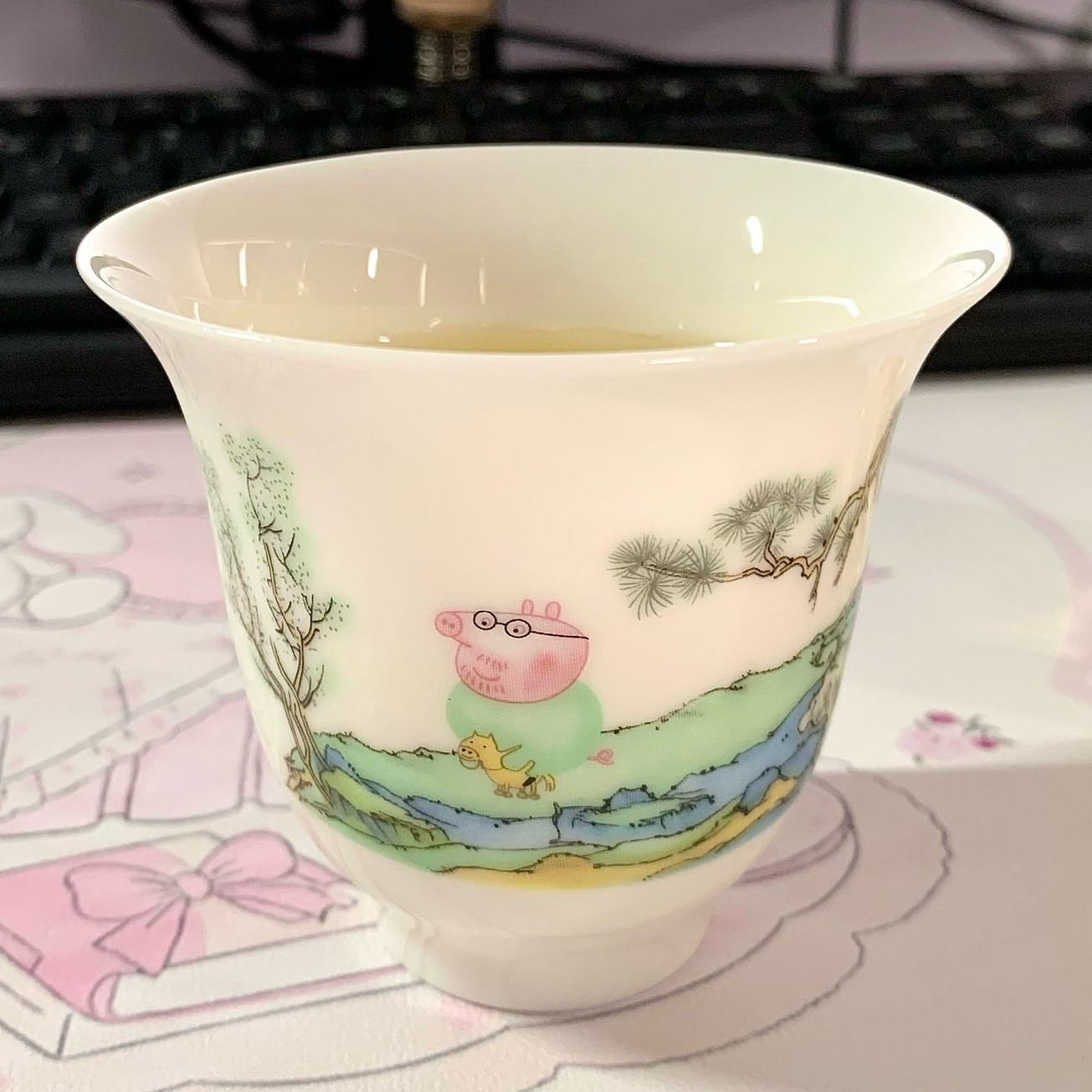 卡通小猪图案个性搞怪白瓷个人杯单杯功夫茶具茶杯陶瓷泡茶手绘杯