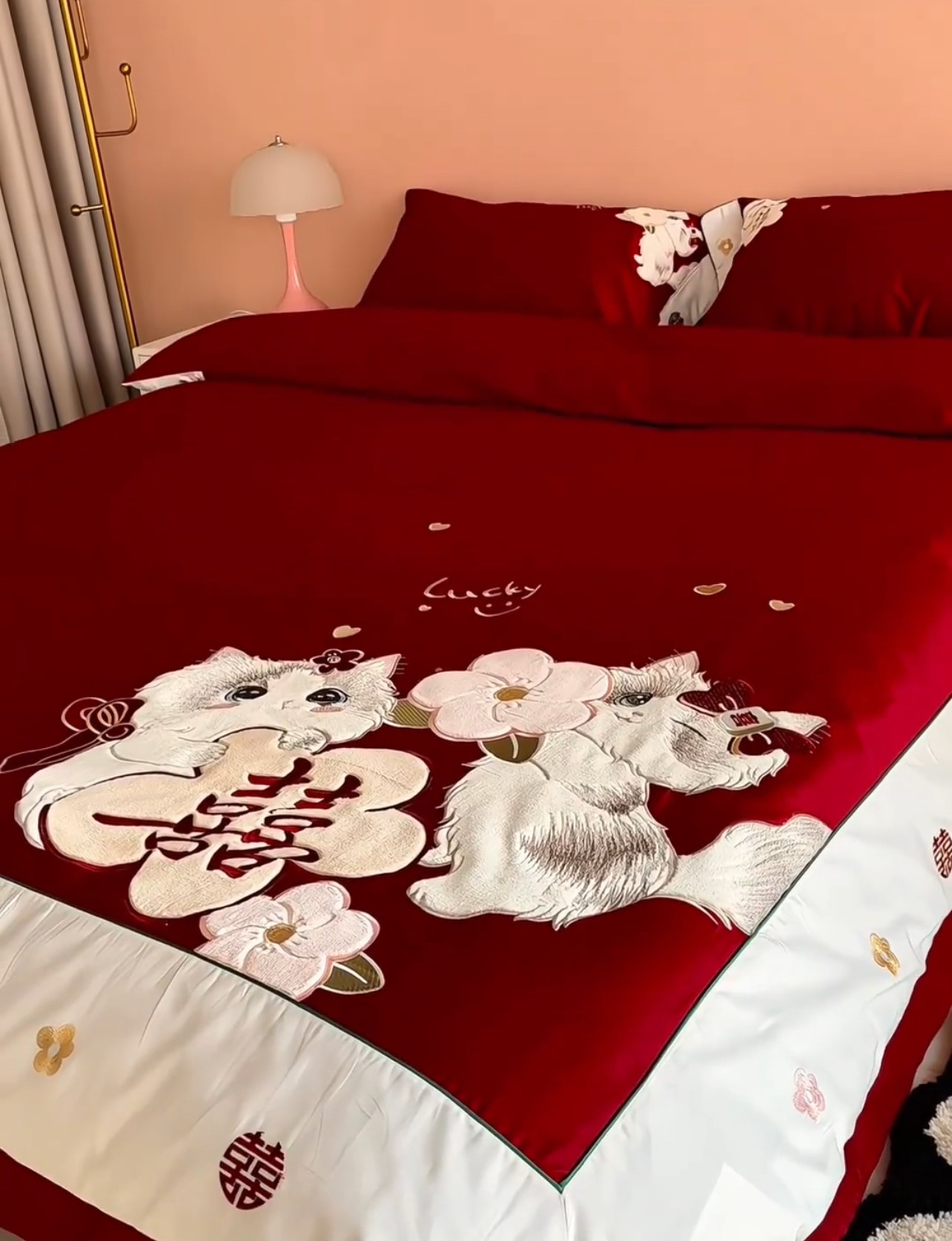 结婚四件套可爱刺绣猫咪卡通红色新婚礼物陪嫁喜被婚庆床上用品