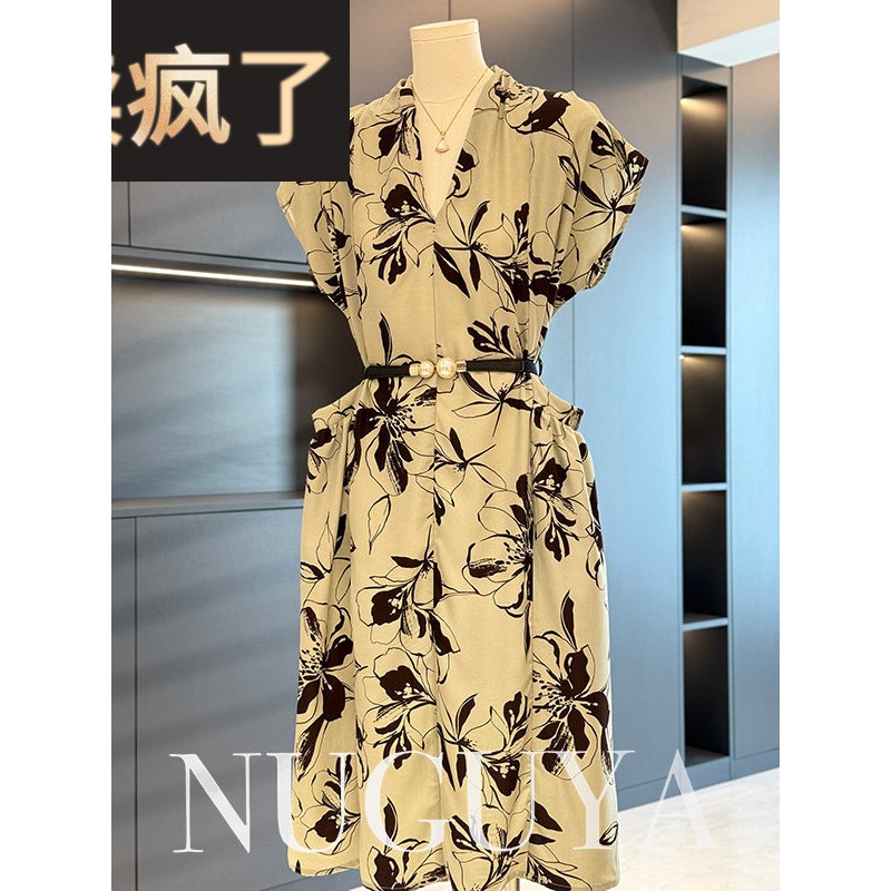 时尚优雅的妈妈穿中长裙2025夏季女式短袖中年新款百搭裙