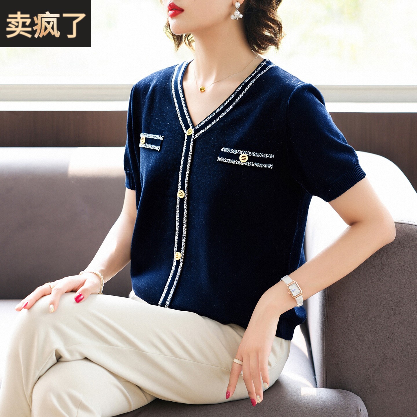 中年妈妈夏装冰丝短袖T恤中老年女装夏季洋气高贵小码薄款上衣服