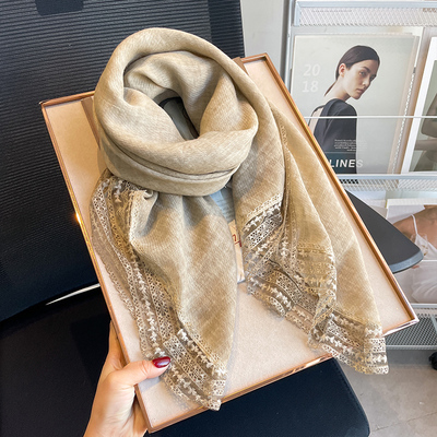 亚麻色蕾丝仿棉麻薄款围巾女秋冬外搭披肩秋洋气时尚高档丝巾纱巾