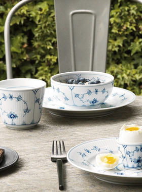 RoyalCopenhagen皇家哥本哈根平边唐草手绘餐具盘碗壶套装家用