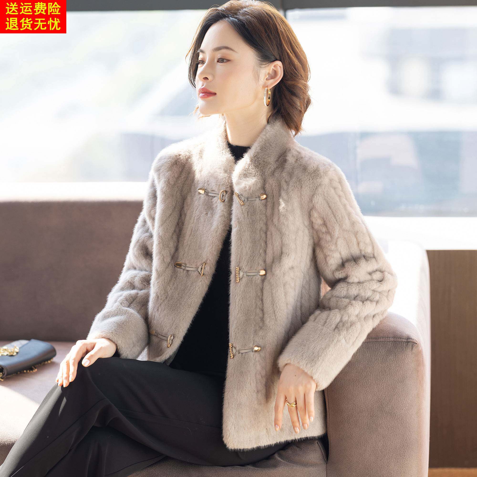 小个子妈妈皮毛一体外套冬装2025新款洋气时尚加厚上衣服中老年女