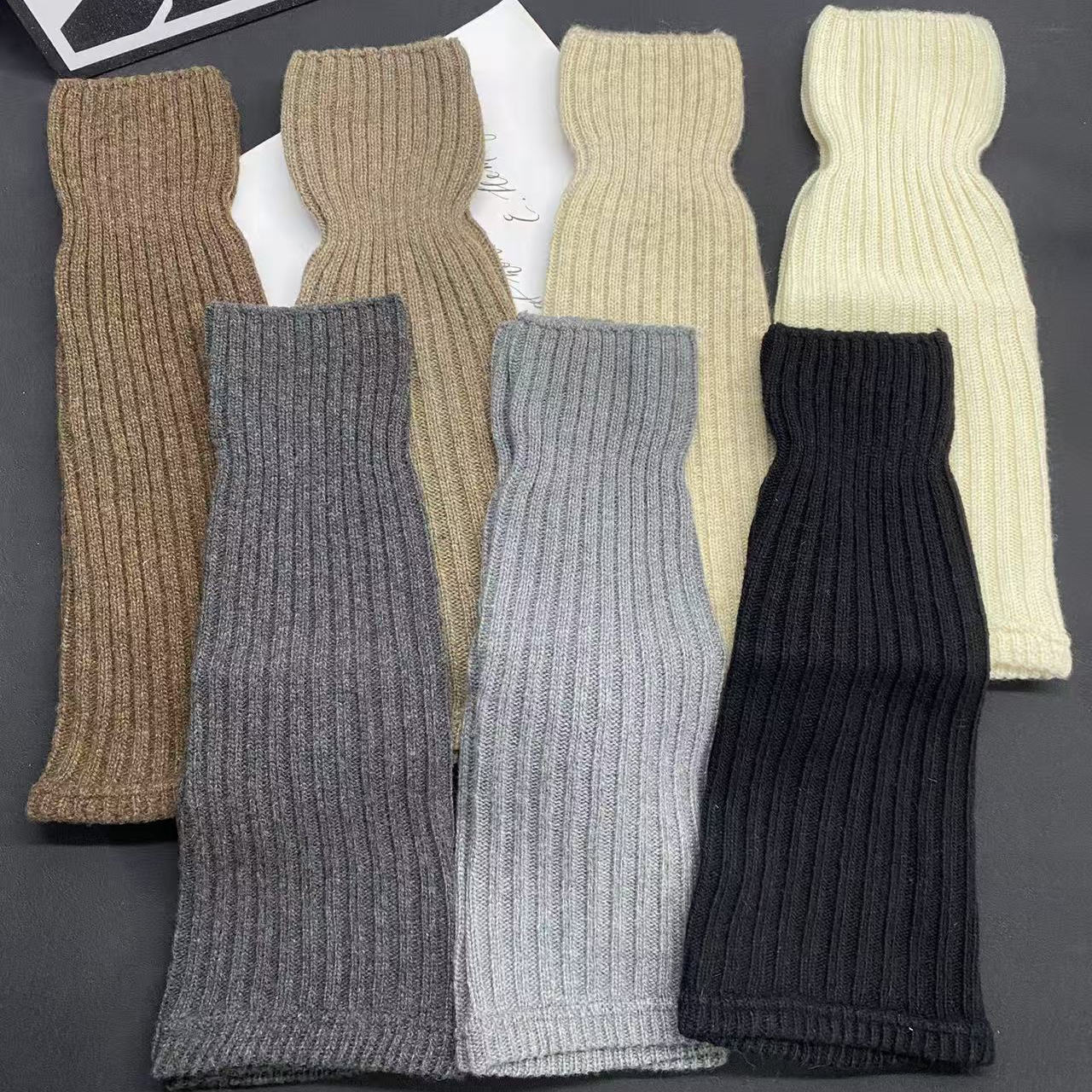 2025秋冬新款纯色简约中筒袜