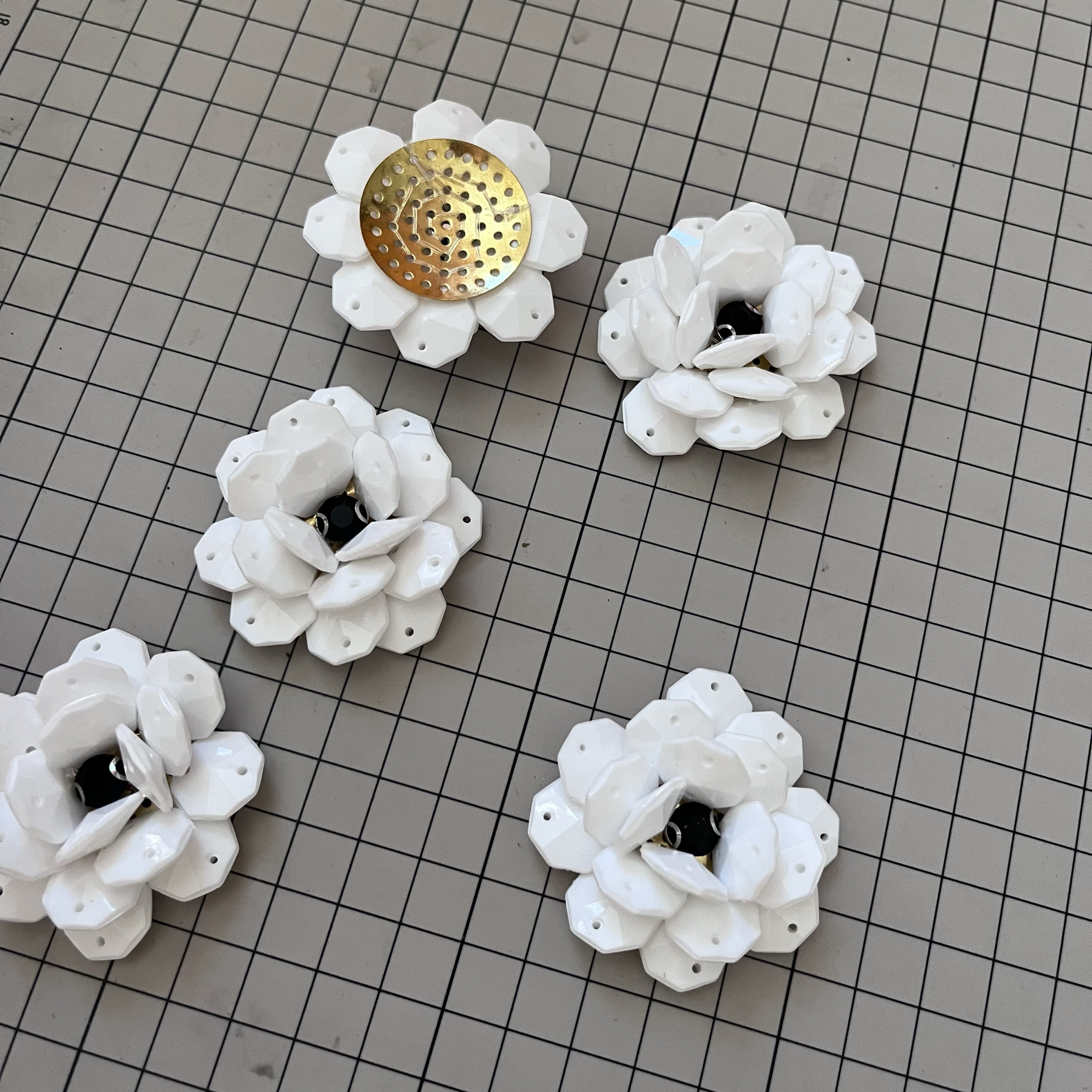1个价 手工DIY珠花重工钻国风蝴蝶结胸花布贴花卫衣装饰少女性感
