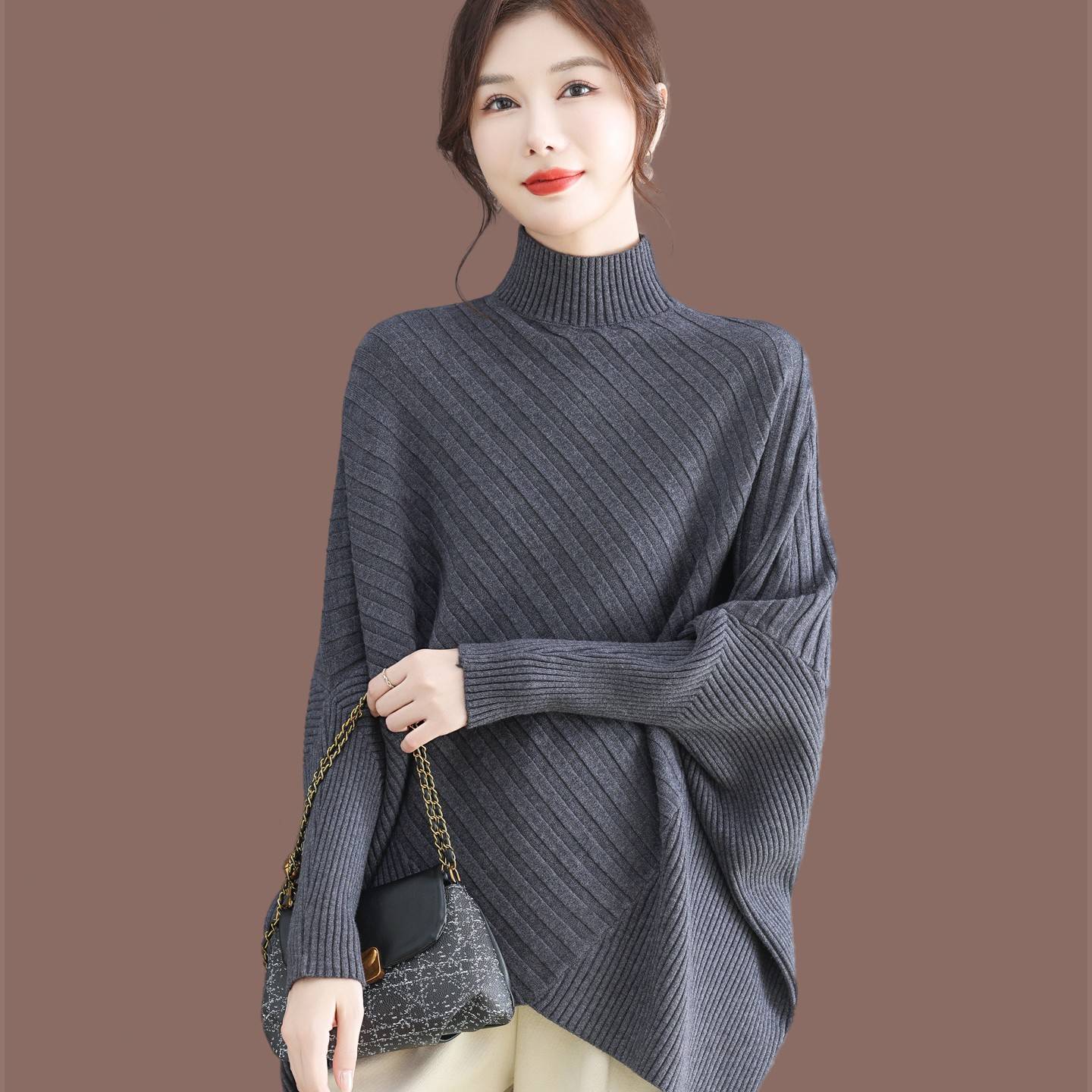 半高领蝙蝠袖毛衣女2025新款中长款羊毛针织打底衫加厚不规则上衣
