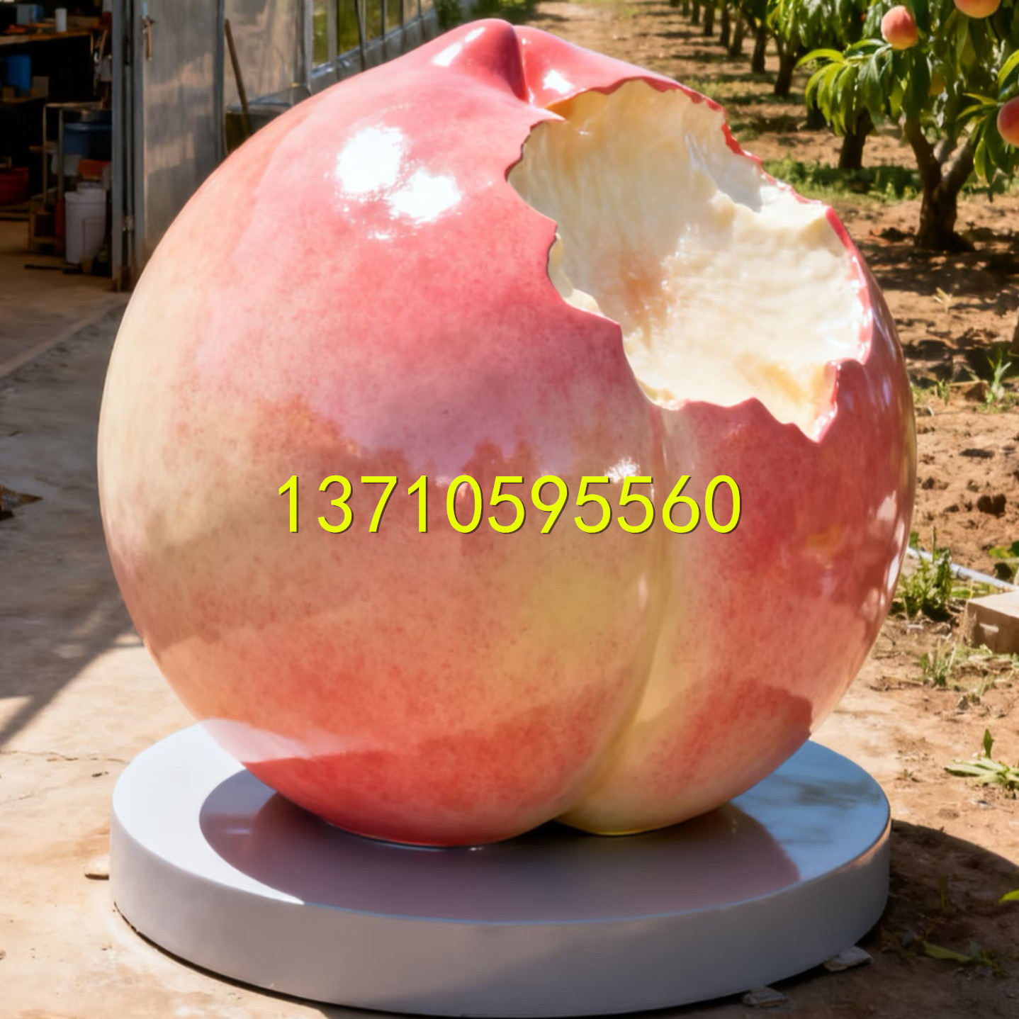 玻璃钢桃子造型雕塑商业美陈定制巨型水蜜桃小品圣诞苹果模型雕像