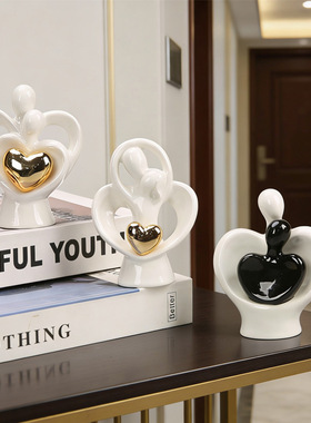 现代简约陶瓷情侣爱心摆件装饰礼物创意卡通桌面玄关工艺软装饰品