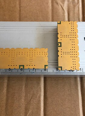 SRP902F947N10N25FD 介质双z工器 GSM900 902 947MHZ 正向