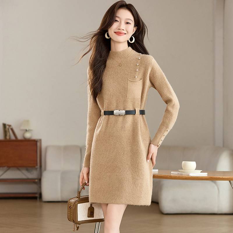 红色毛衣连衣裙中长高底与大衣连衣裙2025新妇女秋冬针织底衬衫连