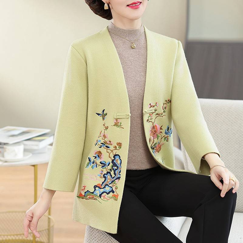 妈妈洋气针织短款外套中年女装秋装中国风新款中老年春秋大码上衣