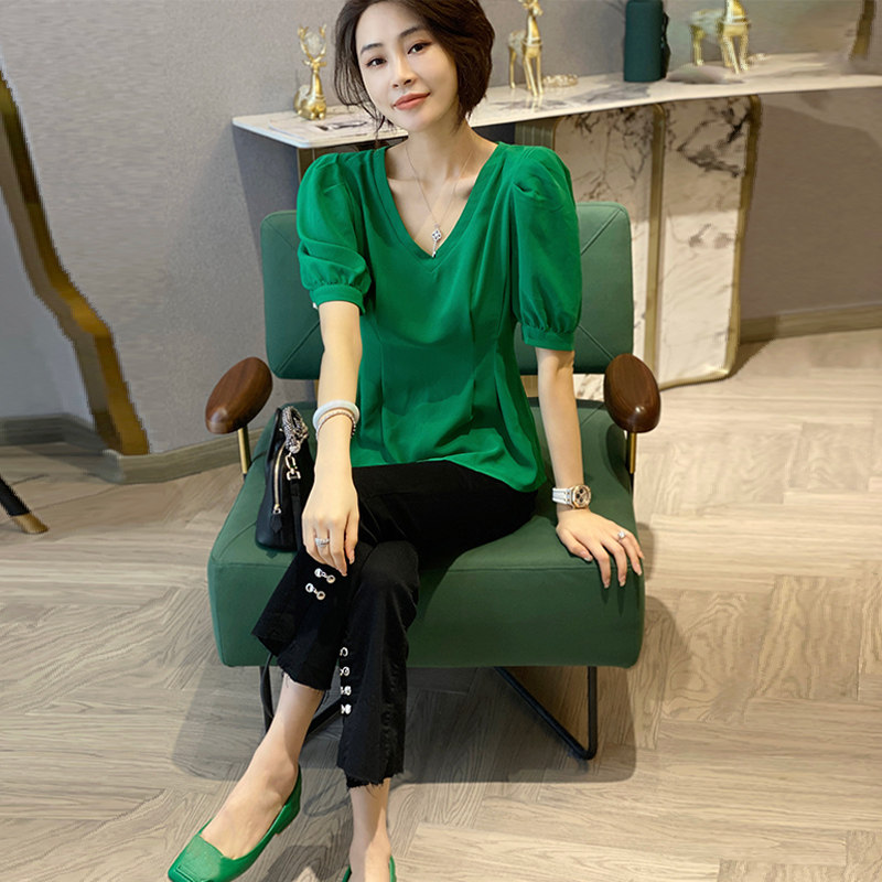 纯色V领泡泡袖雪纺小衬衫女洋气时尚收腰显瘦2022春夏新款欧洲站