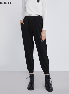 S·DEER圣迪奥女装松紧插袋灯芯绒拼接运动黑色长裤S21480814