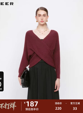 【秒杀】sdeer圣迪奥女装时尚V领交叉拼接宽松针织衫S233Z35A7