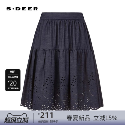 A字短裙 镂空绣花 俏皮碎褶