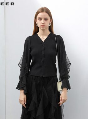 sdeer圣迪奥女装罗纹V领交叉网纱花边针织衫S231Z3507