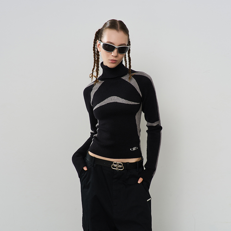 线条机车短款紧身辣妹高领毛衣