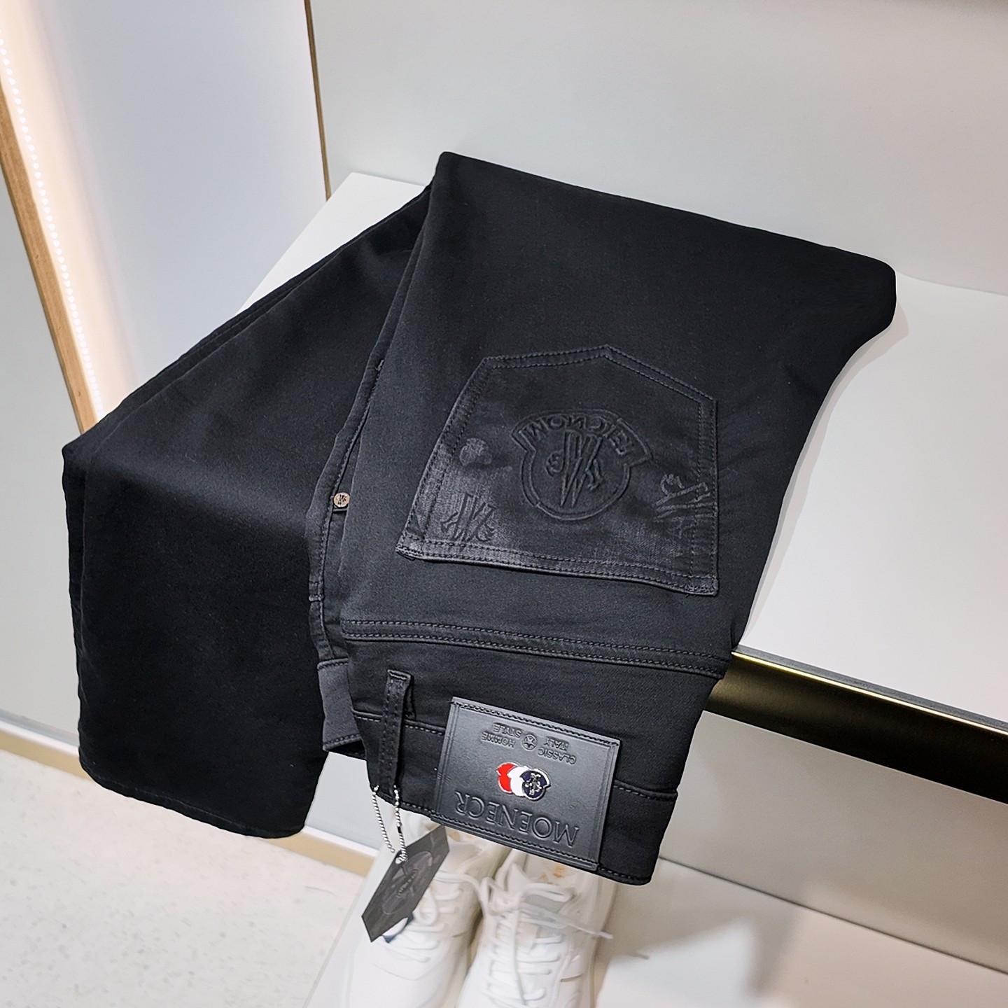 2026春夏男士针织高弹力深黑灰色修身牛仔裤舒适柔软小直筒休闲裤