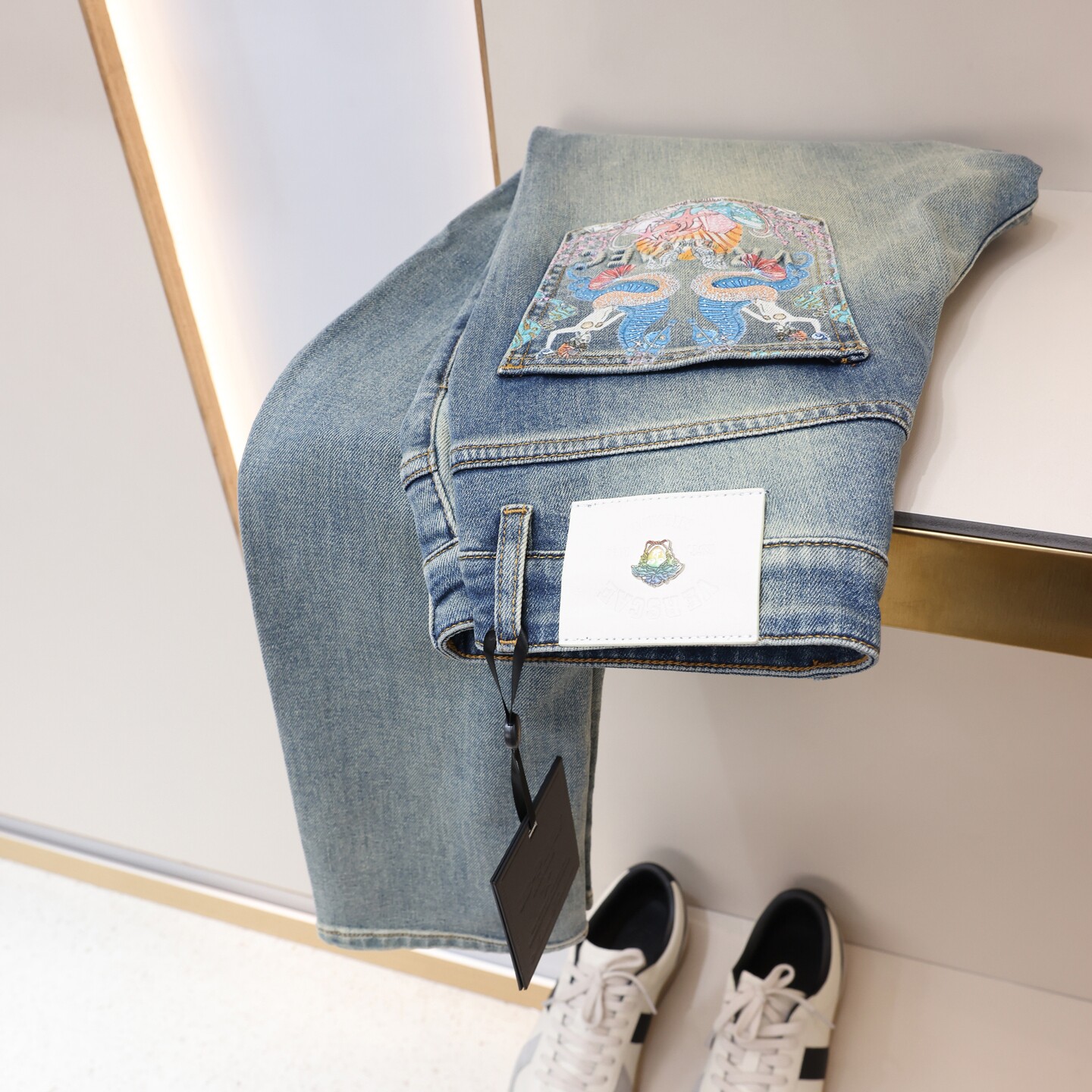 欧美潮流印花浅蓝色弹力薄款牛仔裤男士春夏中腰修身小直筒休闲裤