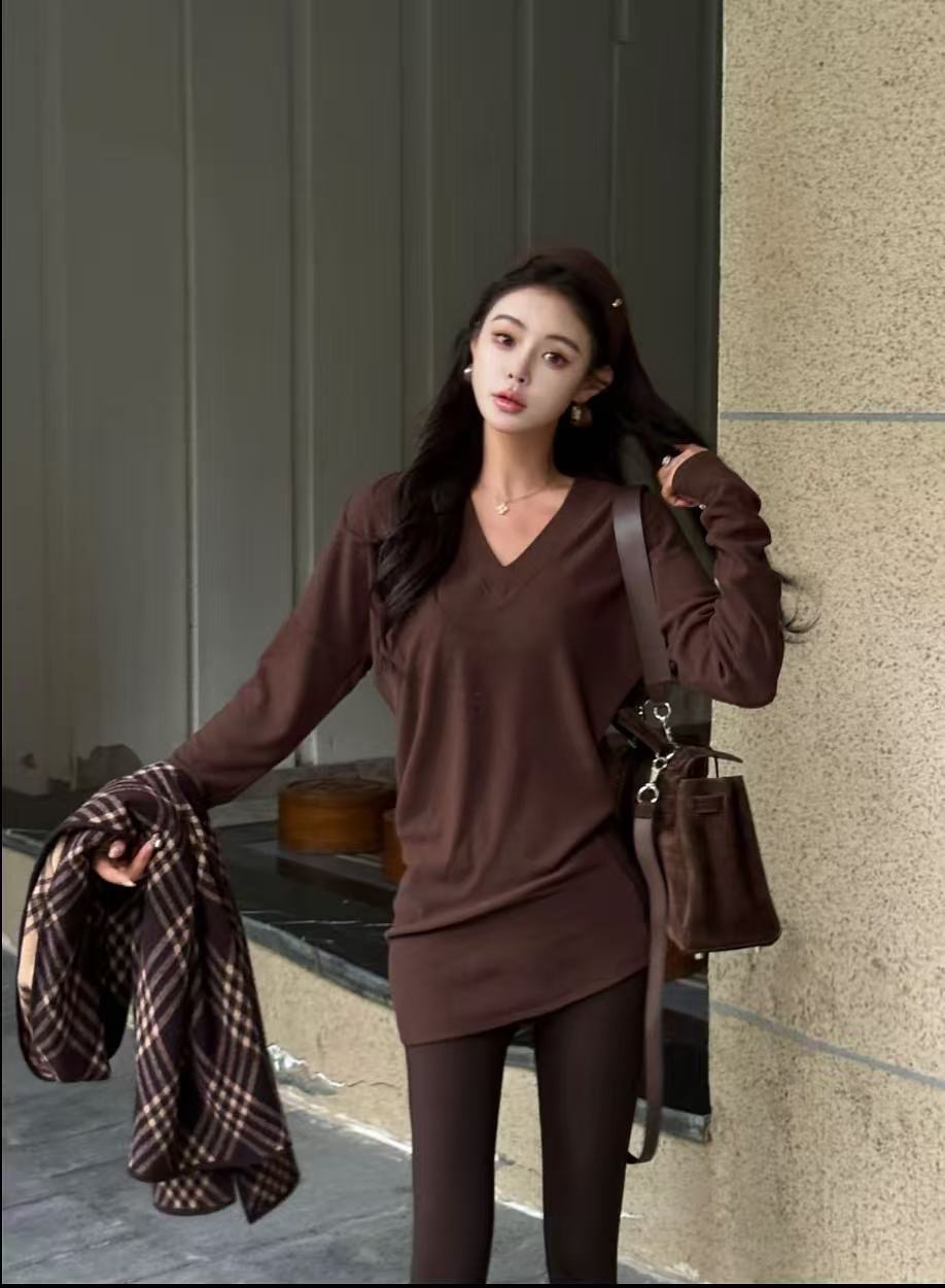 2025秋冬新款韩版时尚百搭休闲宽松显瘦V领长袖T恤