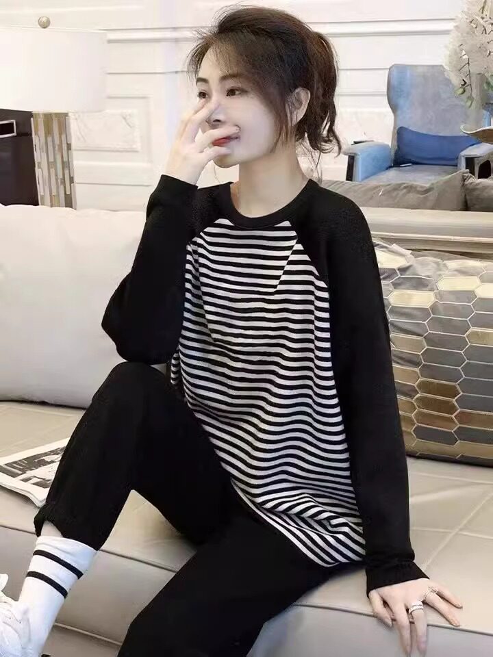 条纹长袖T恤女2025春秋新款时尚休闲洋气减龄女士圆领打底衫上衣