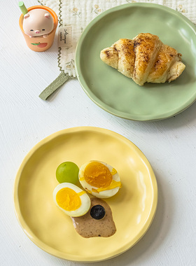 浅白doo 高颜值小碟子家用陶瓷吐骨碟手捏纹凉菜碟氛围甜品盘微瑕